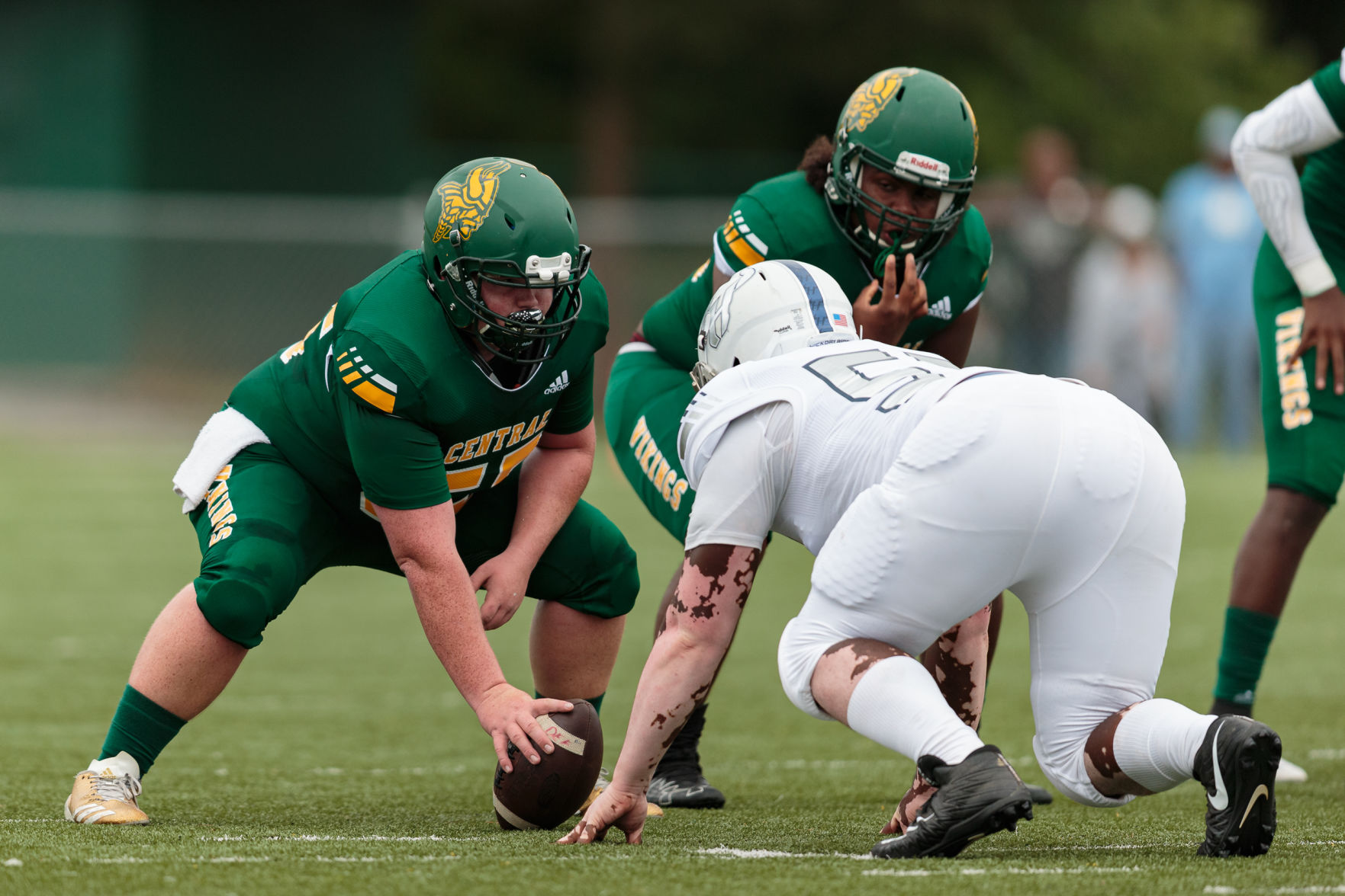 The Ragin' Bulls come from behind in the Battle of the Horns to defeat the Vikings 27-20.